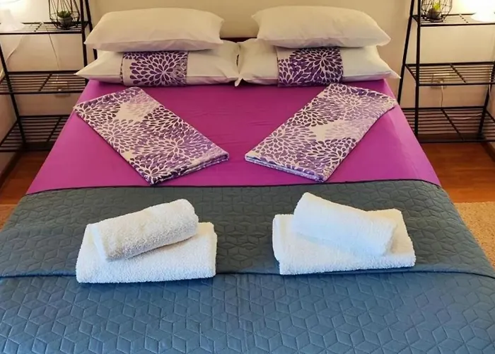 Flora With Pool By Guide Apartament