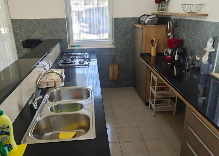 Apartment Flora With Pool By Guide